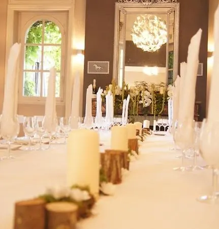Le Fer A Cheval Hotel 2*