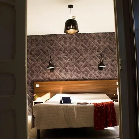 Le Fer A Cheval Hotel